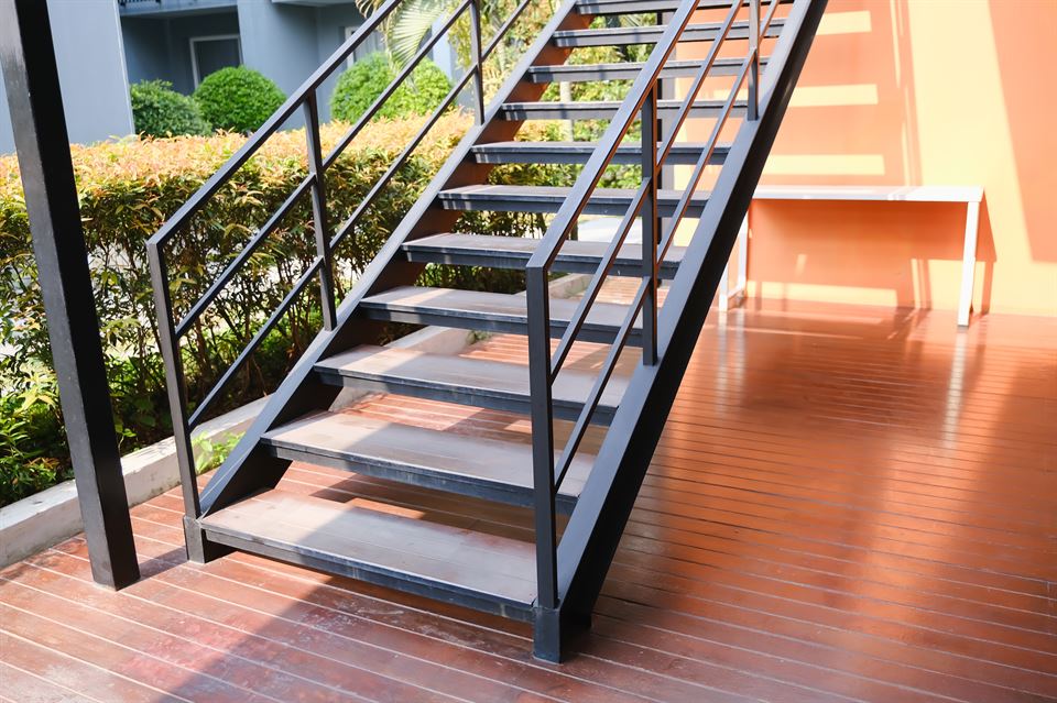 Escaliers métalliques dans les Vosges : subtile alliance de design et de praticité